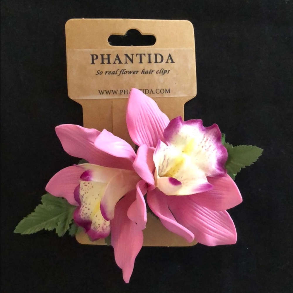 So Real Flower Hair Clip